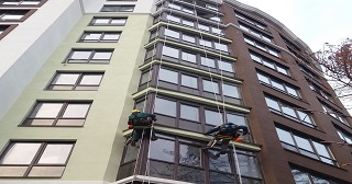 Установка крыши на балкон Выкса цена от 1051 руб. м/2.